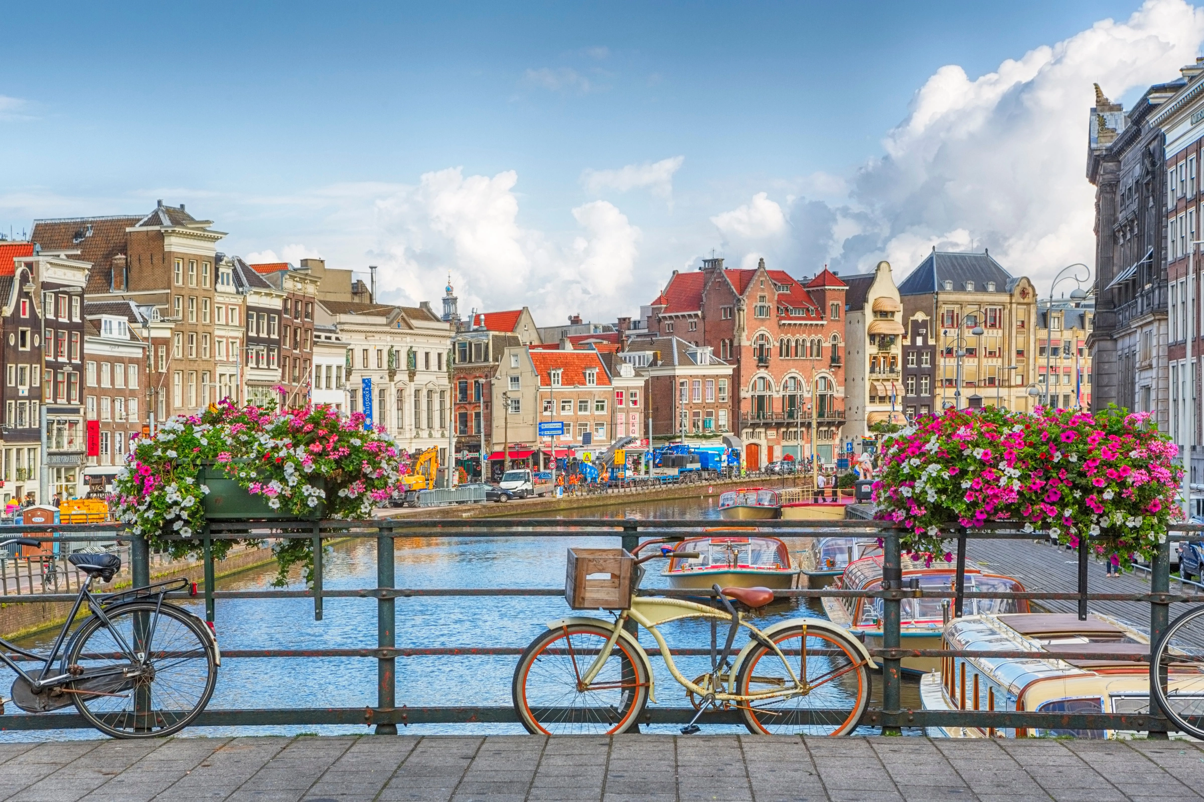 Amsterdam_Island[1].webp